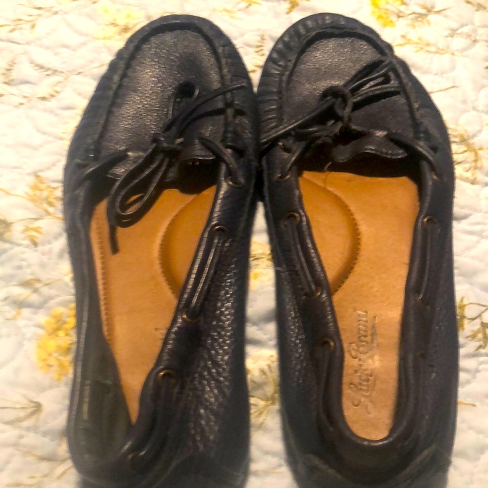 Lucky Brand navy flats